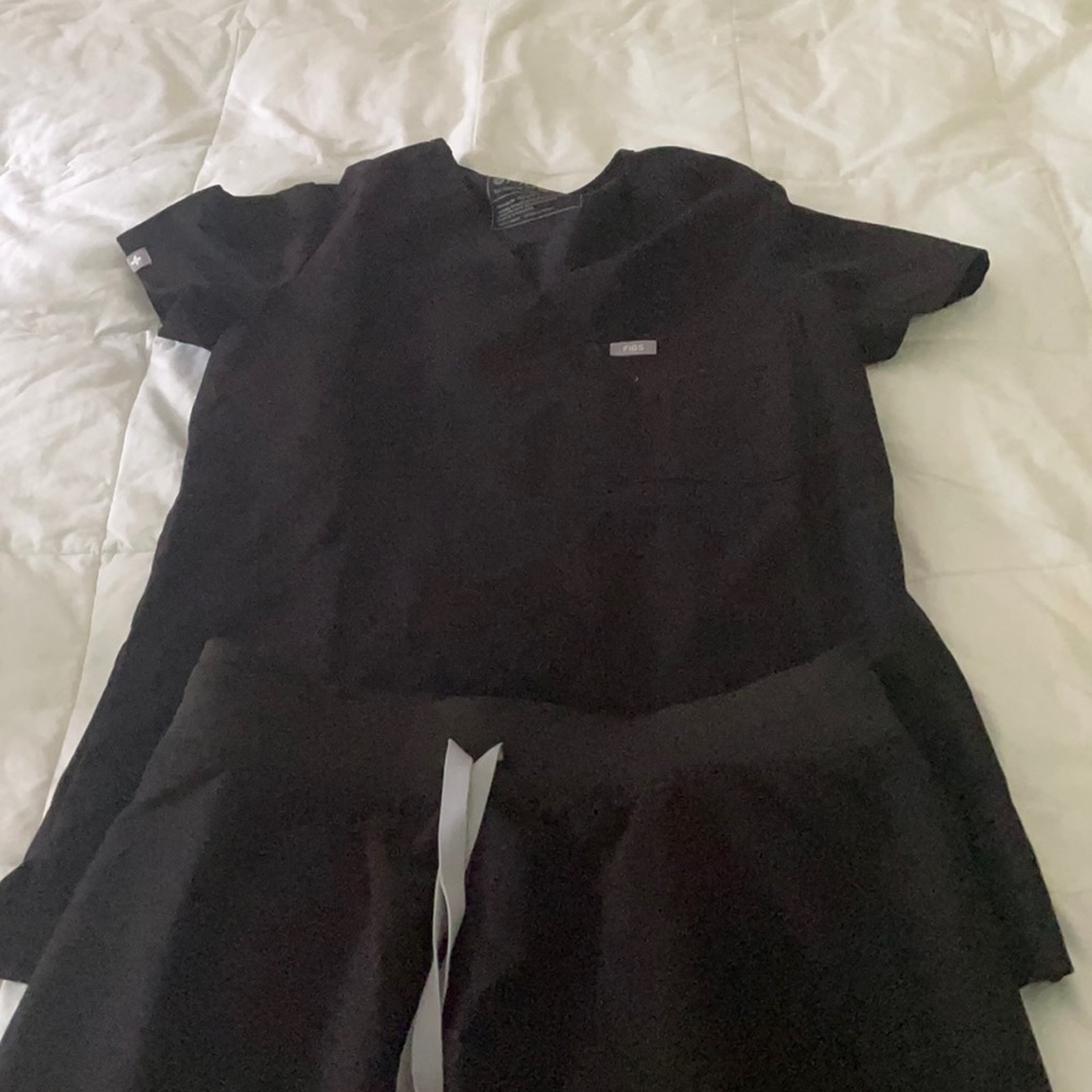 Figs black scrub set